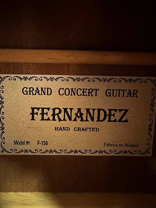 Gitara sotiladi ideali 100%