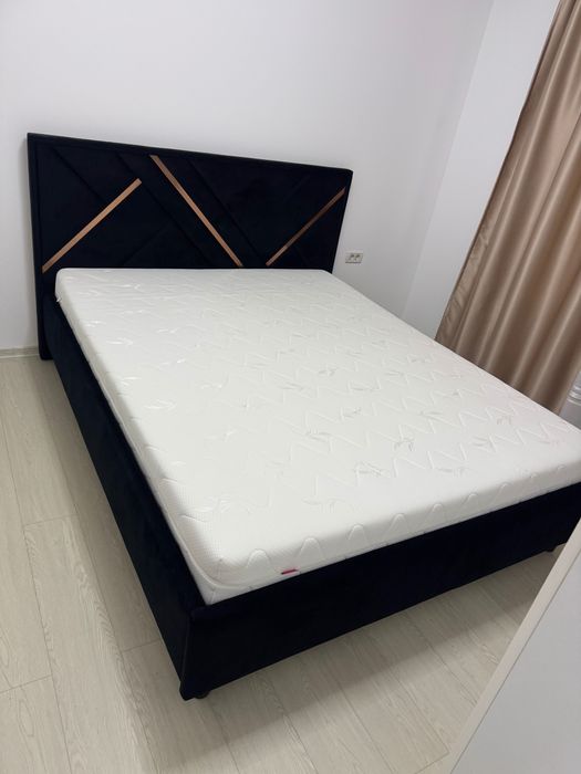 Pat tapițat model deosebit