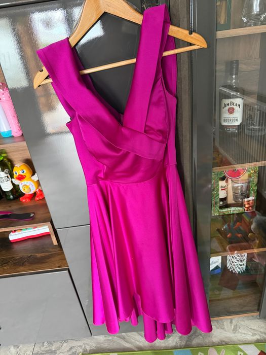 Vând Rochie Satin