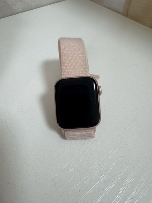 Apple watch series 5 40мм оригинальные
