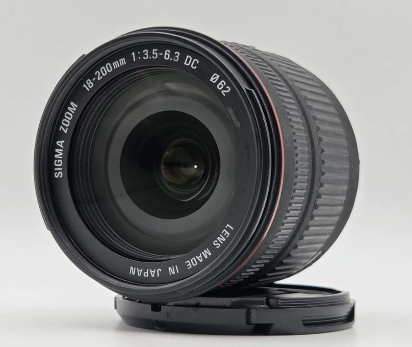 Sigma AF 18-200mm f/3.5-6.3 DC  montură Nikon