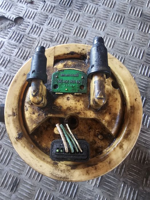 Pompa motorina rezervor cod 9640626980 Citroen C5 2,2hdi 2,0hdi 2001 2