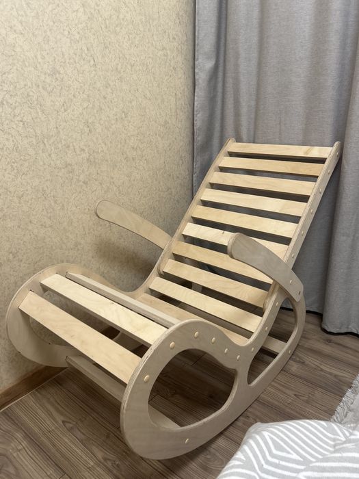 Продам кресло-качалку, почти новое