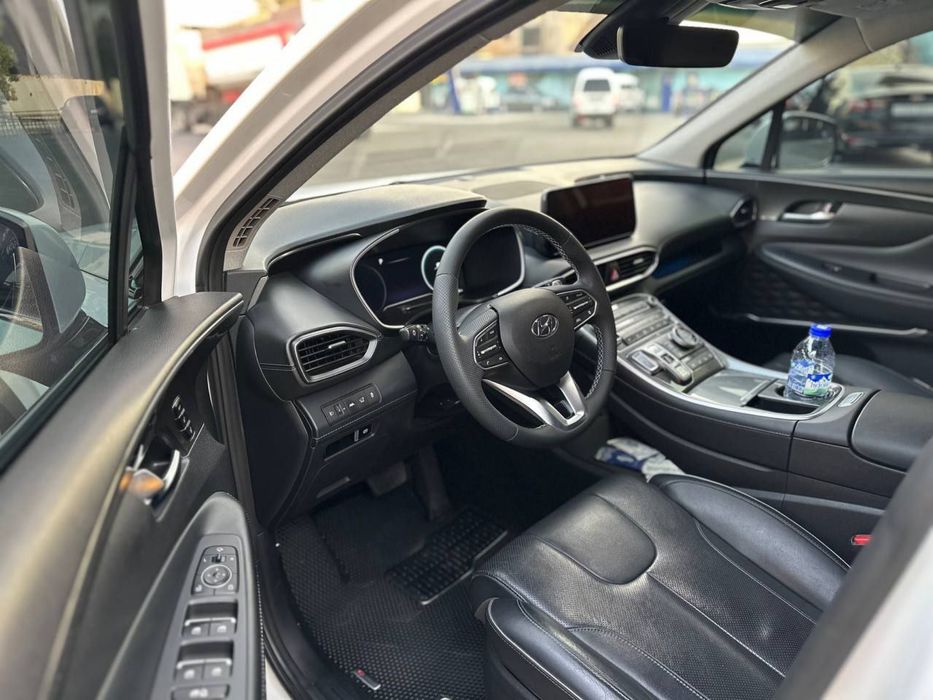 Hyundai Santa Fe 2021 White Pearl 3.5 V6 AT Максимальная комплектация