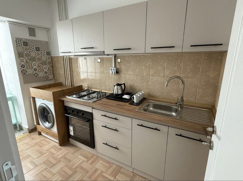 Inchiriez garsoniera centru