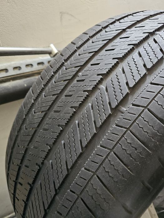 Гуми зимни Bridgestone 275/45/20