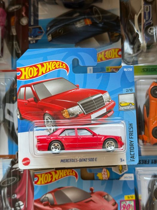 Hot Wheels Lamborghini Miura SV (arancio miura)