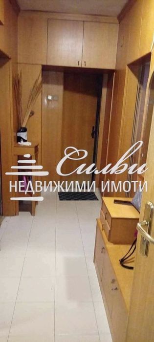 Дава се под наем Тристаен апартамент в Шумен, Център - 85 кв.м за 178.5 € - Снимка #4