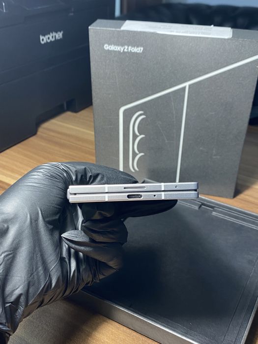 Samsung Galaxy Z Fold7 • 256 GB •Silver Shadow / Cod produs: 7145