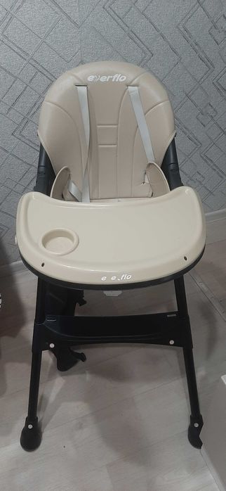 Продам детски стул