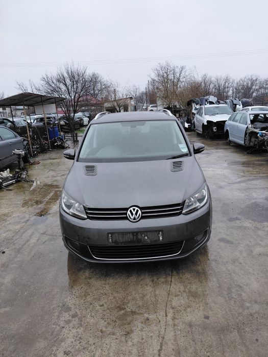 Dezmembrez touran 1.6 tdi euro 5 cod motor CAY