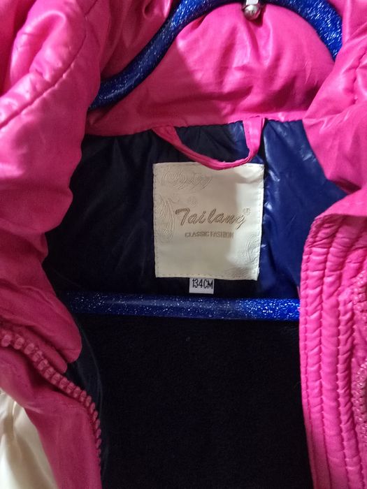 Продам тёплый пуховик на девочку
