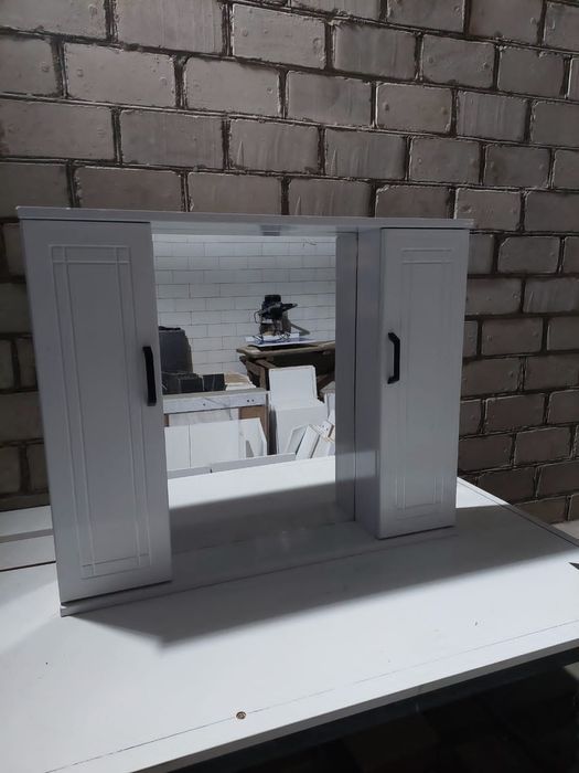 Зеркало в ванную комнату