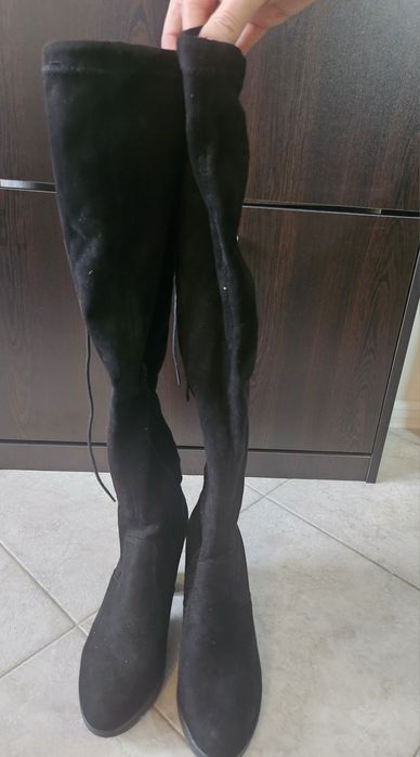 Дамски велурени ботуши