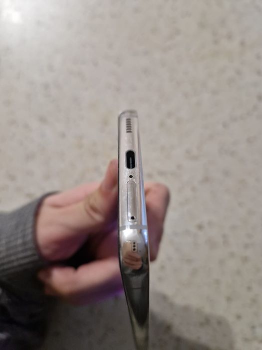 Samsung S22  128 гб