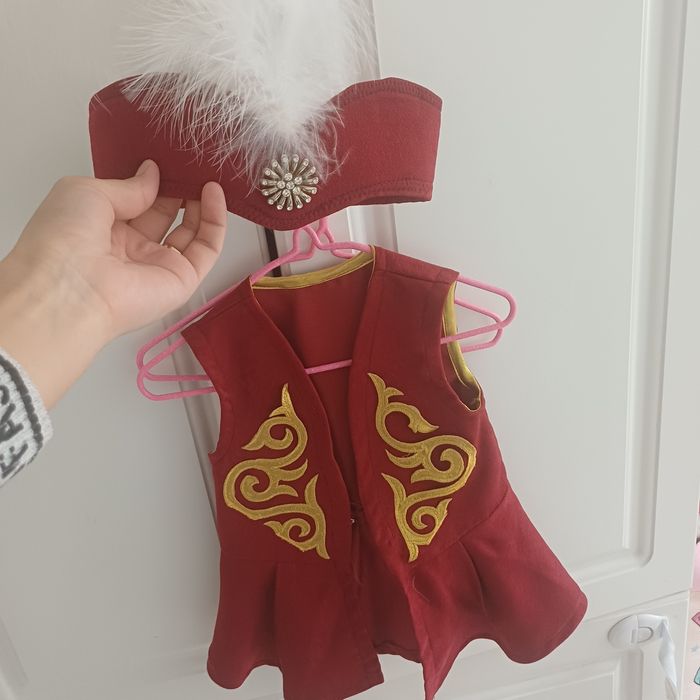 жакет тақиясымен кажекей