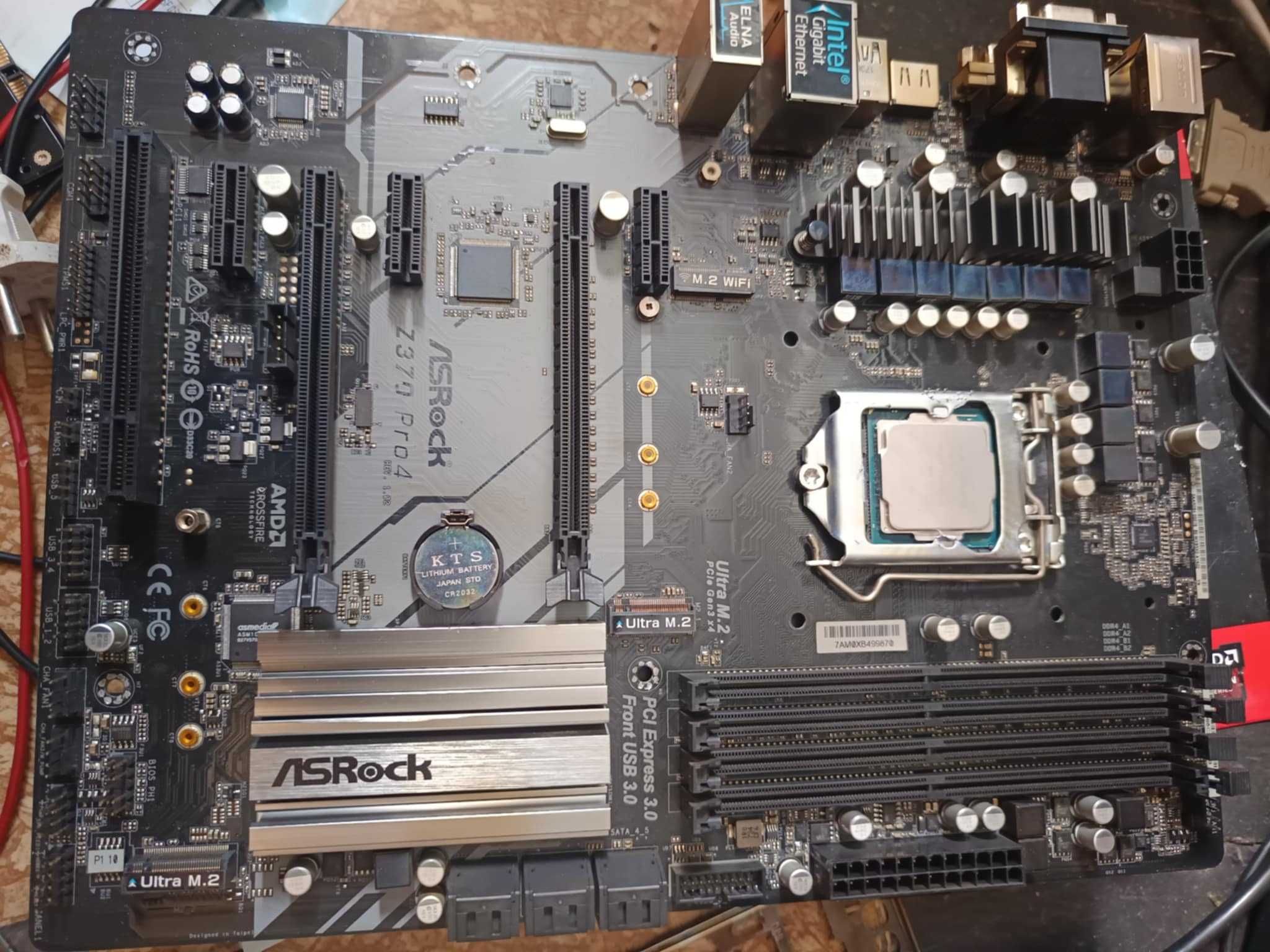 I7 8700 + ASrock Z370 pro4 гр. Добрич Автогара • OLX.bg