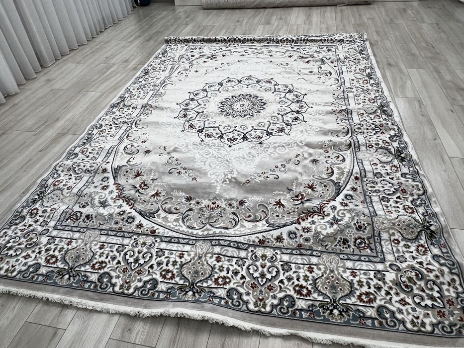 Продаются ковры новые