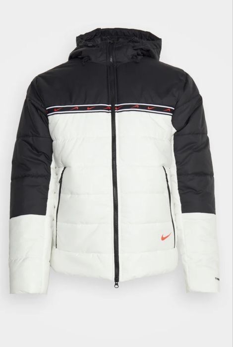 Geaca nike therma Fit