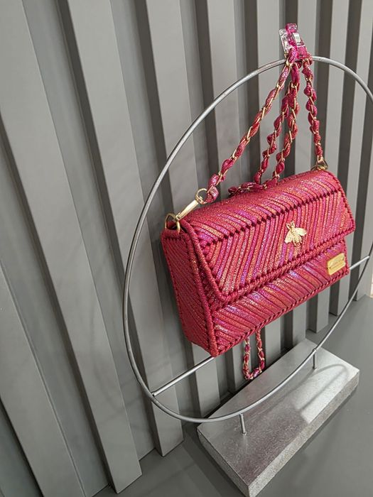 Vand gentute hand-made