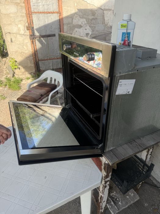 Продаю духовой шкаф «Ардо»