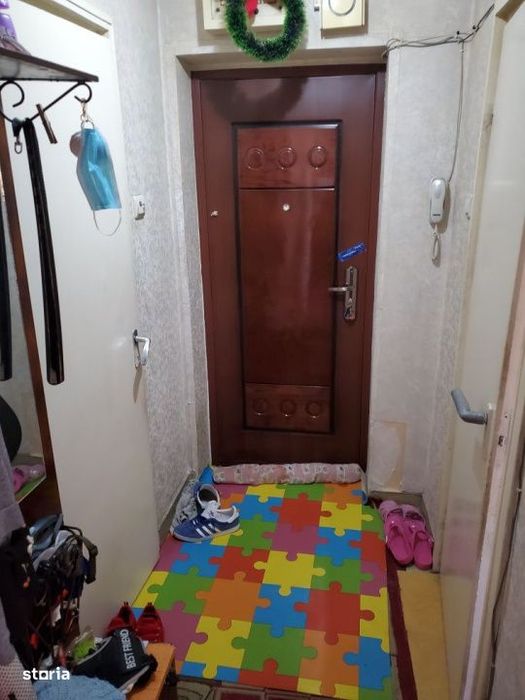 Apartament 3 camere-semidecomandat-zona Drumul Taberei - Favorit