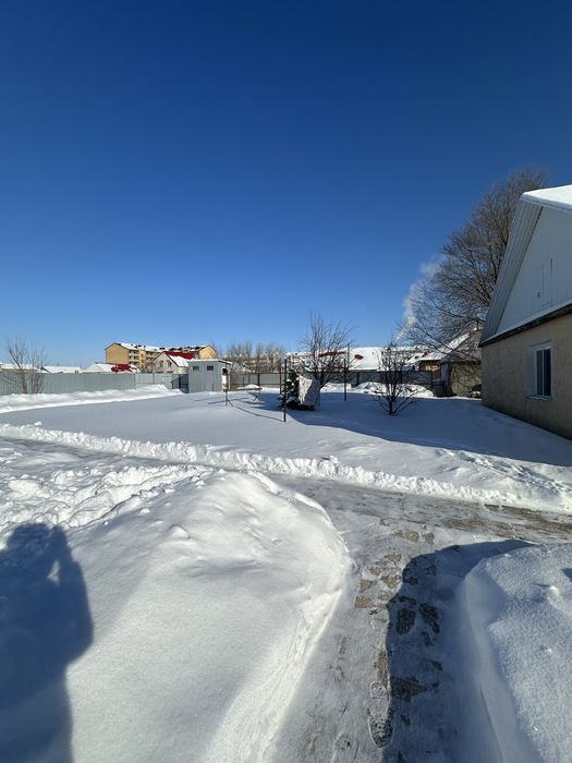 Үй сатылады арзан.