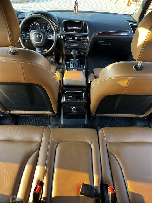 Audi q5 2.0 tfsi quattro s tronic