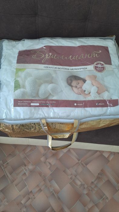 Одеяло из волокна  щелкопряда