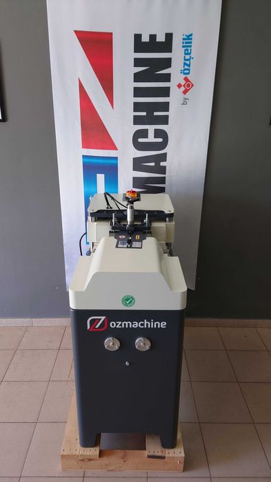 ORCA MM – Masina de debitat baghete automata cu conveior manual