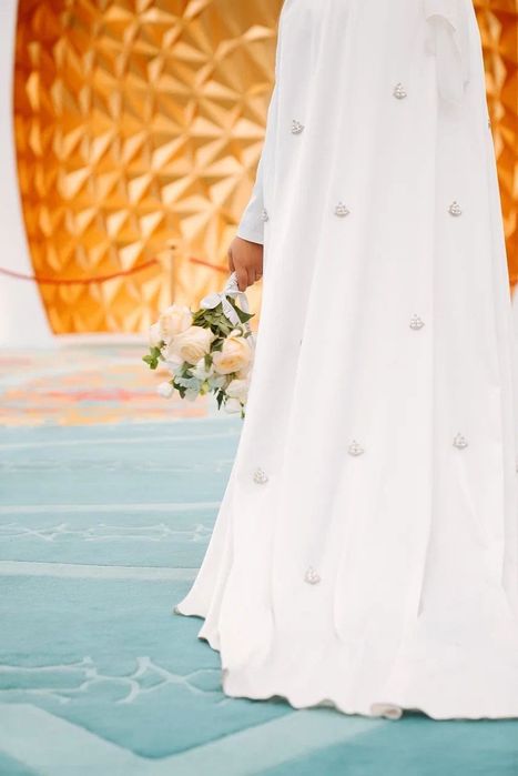 Продается платье для никяха и для торжеств.