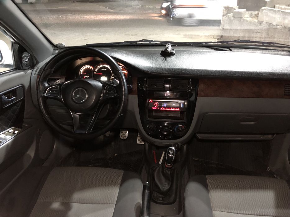 Lasetti 1.8 yili 2010