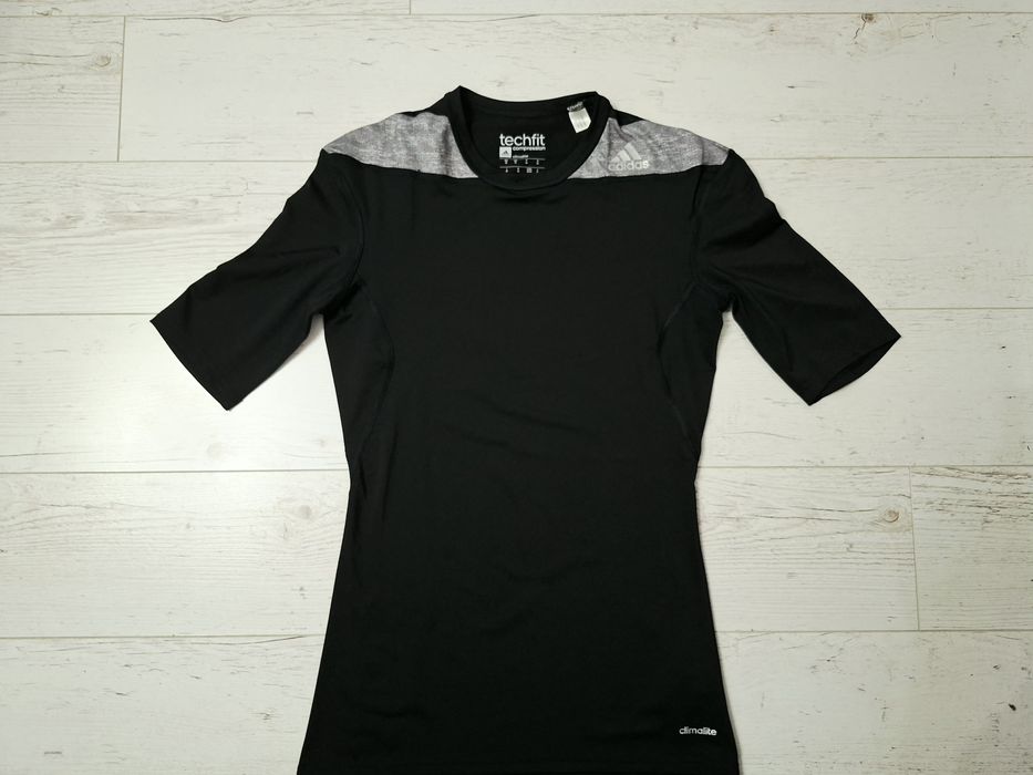 Adidas Techfit Compression-Ориг.тениска
