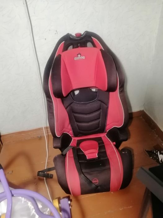 Продам детское автомобильное кресло