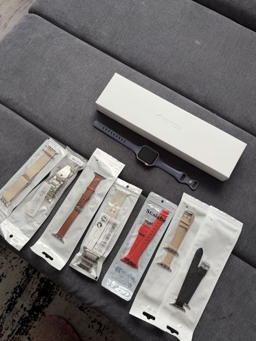 Apple Watch Seria 8 41 mm + 8 Curele | Stare Excelentă