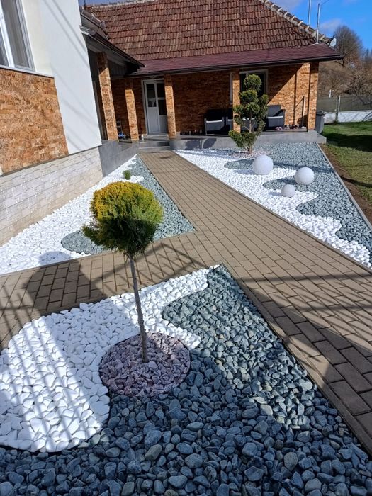 Piatra Alba de Thassos pentru Gradina – Marmura Decorativa si Ornamentala Bacau