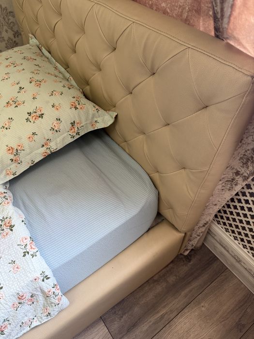 Кровать полуторка