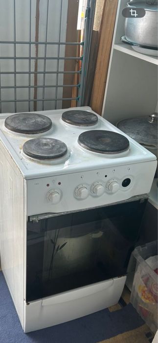 Электроплита. Старая.