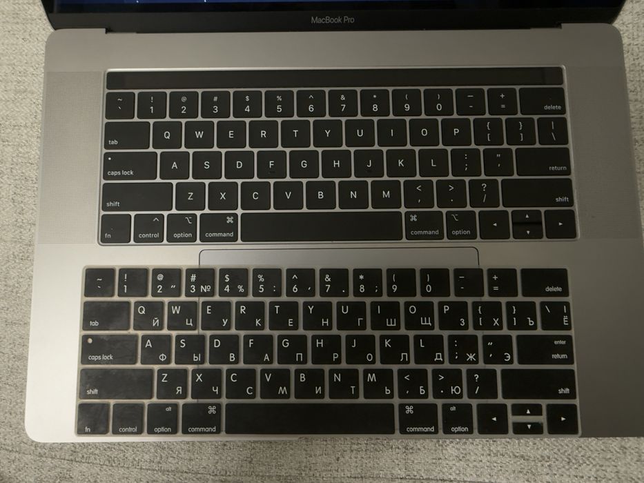 MacBook Pro 15   2019 + зарядка,Apple Mouse