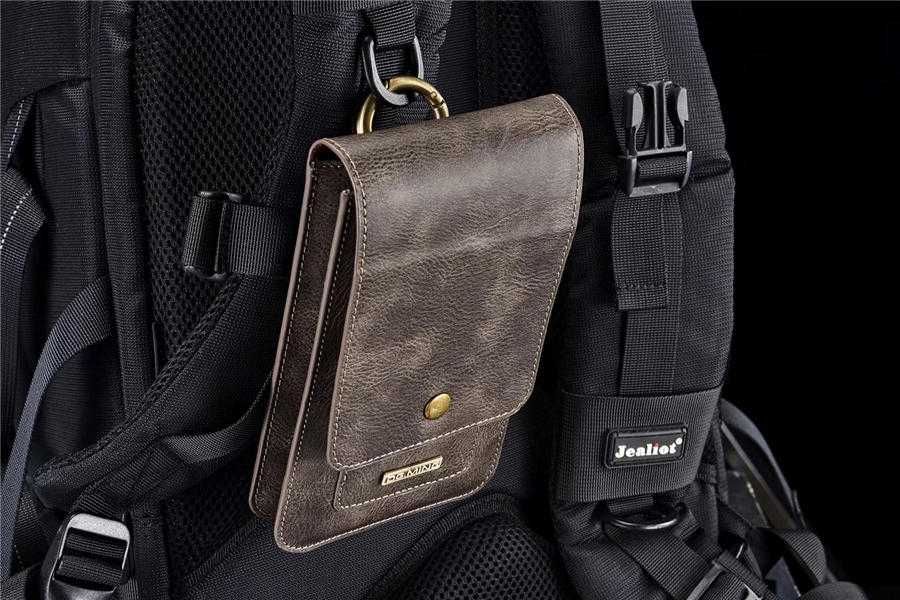 Чехол-кошелек для телефонов из натуральной кожи.