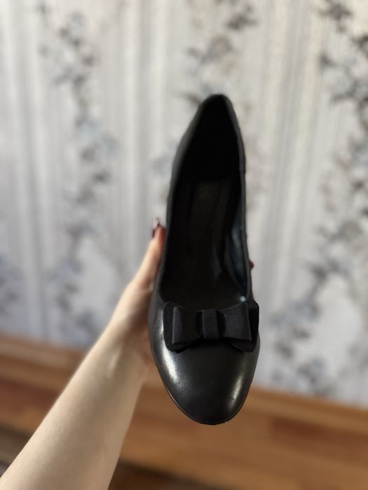 Продам туфли женские
