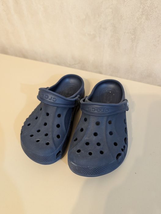 Slapi Crocs stare foarte buna