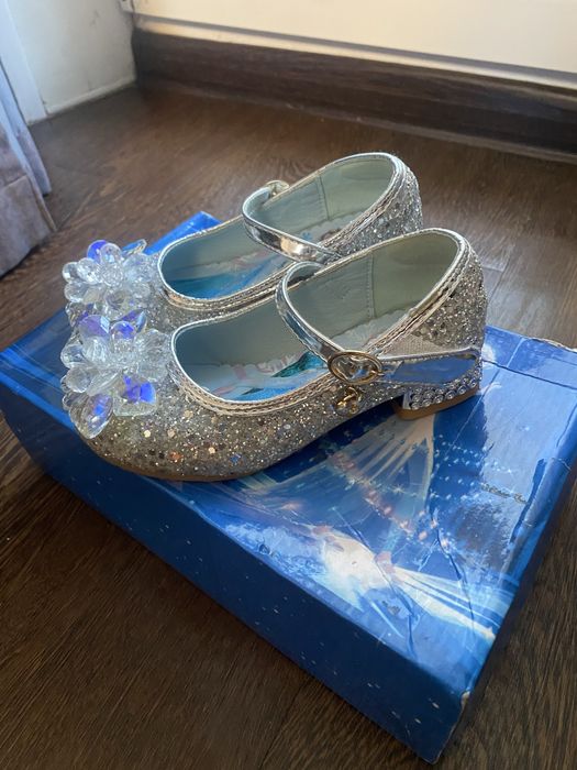 Продам Детские туфли