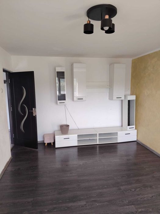 Apartament cu 3 camere decomandat Matasari-Gorj