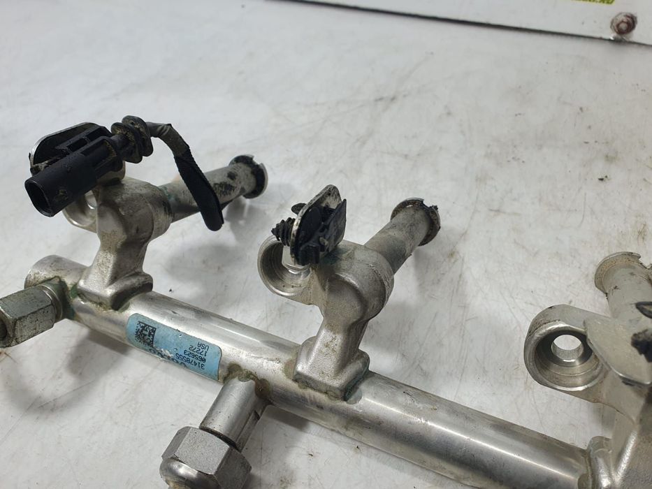 Rampa injectoare  2.0 hybrid  B 4204 T27 p32203060 Volvo XC90 2 (face