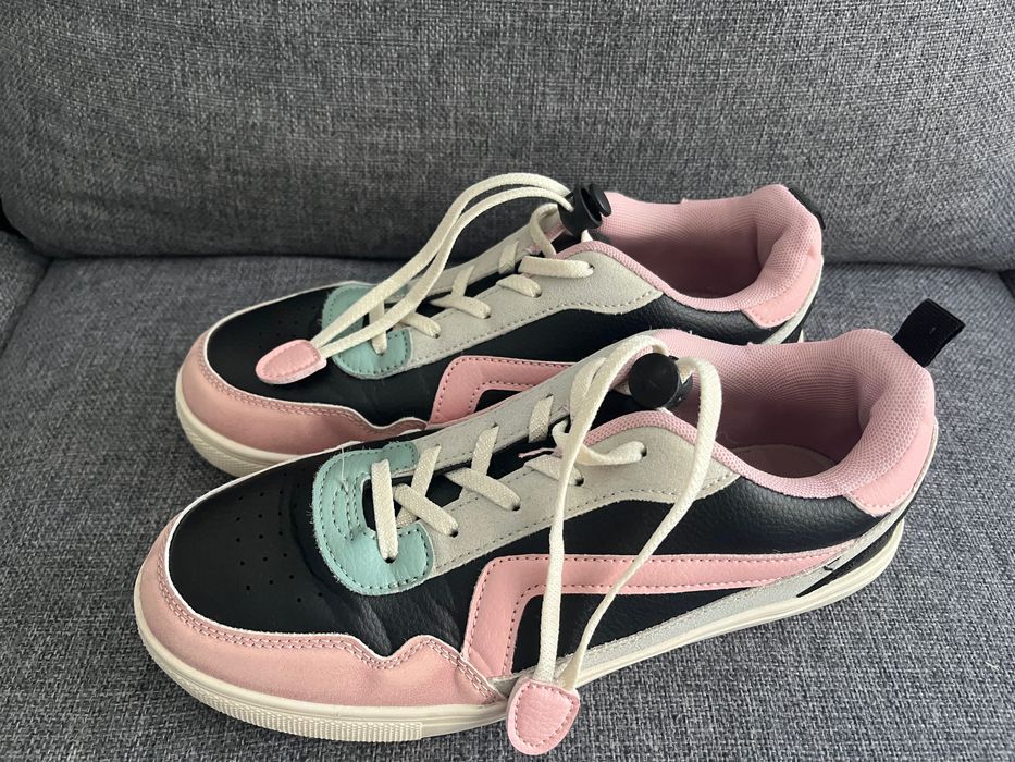 Маратонки Reserved номер 38