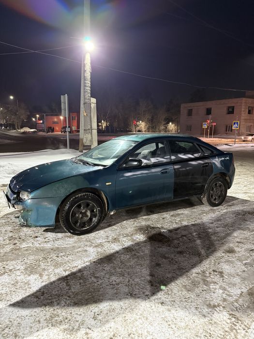 Мазда 323f  1996 год