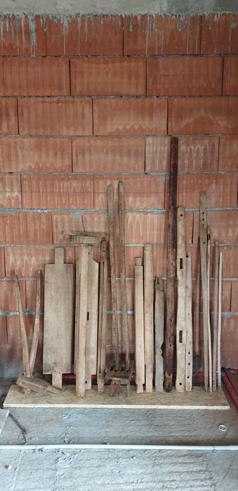 Război de țesut demontat 100 de ani + roată de tors + frângător