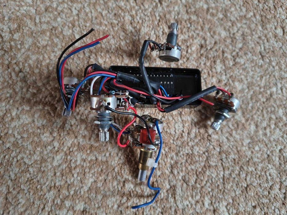 Части за бас китара