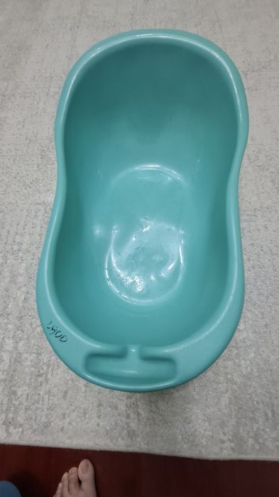 Тазик- в зелёном цвете для ребёнка